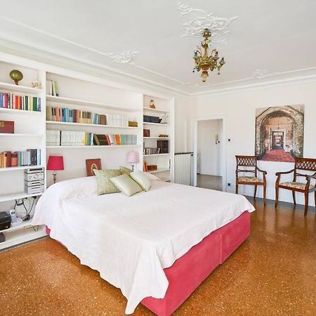 Ca' Fenice, Charming Apartment In San Marco, Sleep 7 Veneza Exterior foto