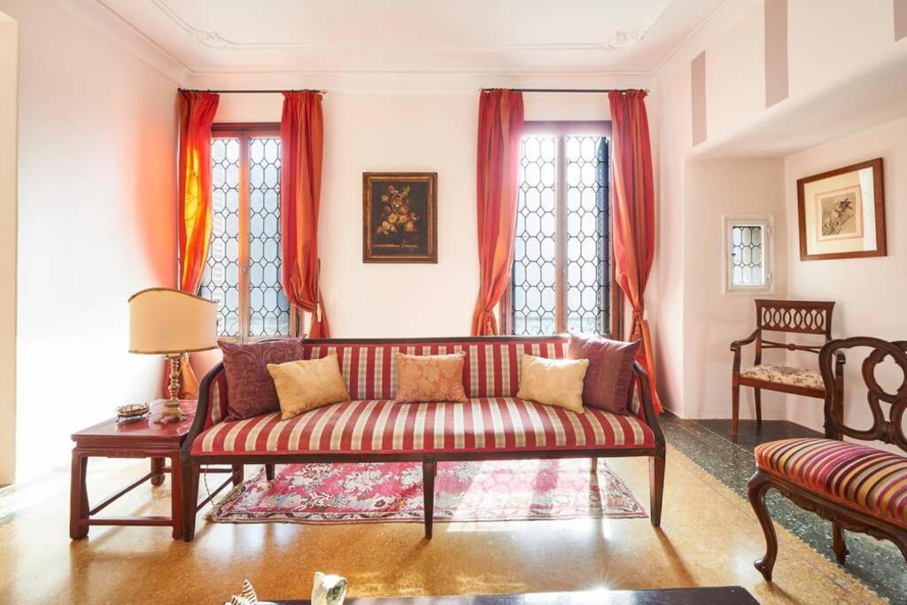 Ca' Fenice, Charming Apartment In San Marco, Sleep 7 Veneza Exterior foto