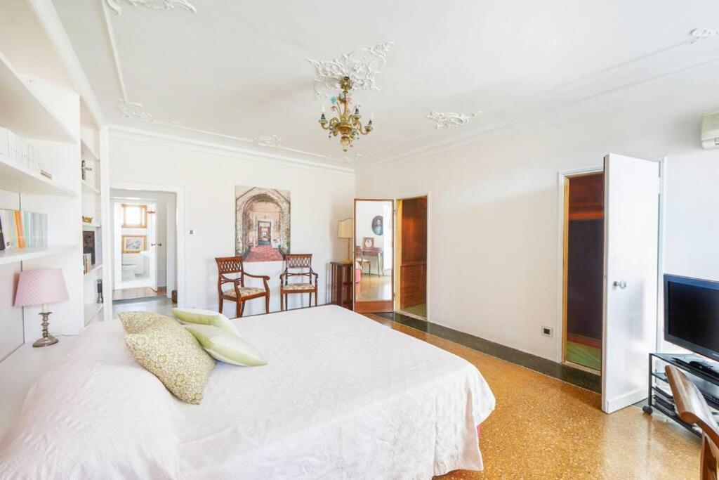 Ca' Fenice, Charming Apartment In San Marco, Sleep 7 Veneza Exterior foto