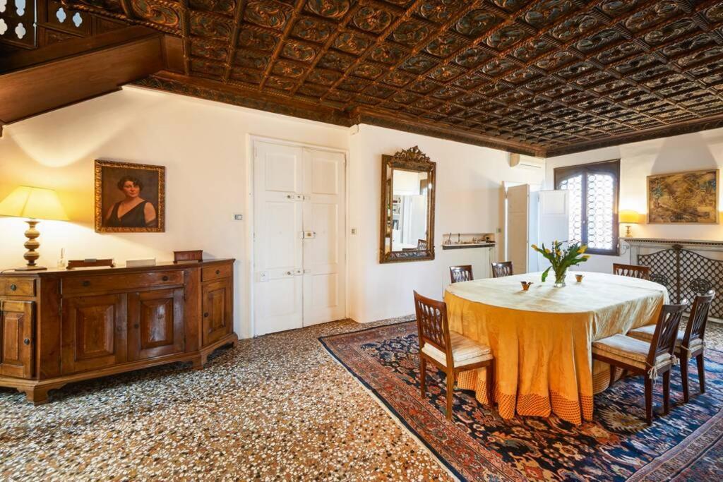 Ca' Fenice, Charming Apartment In San Marco, Sleep 7 Veneza Exterior foto